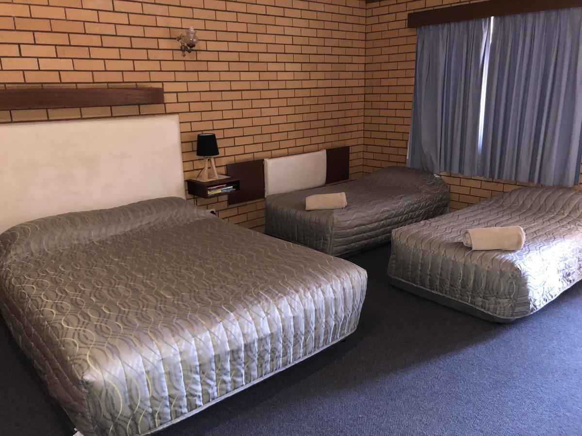 Stockman Motor Inn Narromine Exterior photo