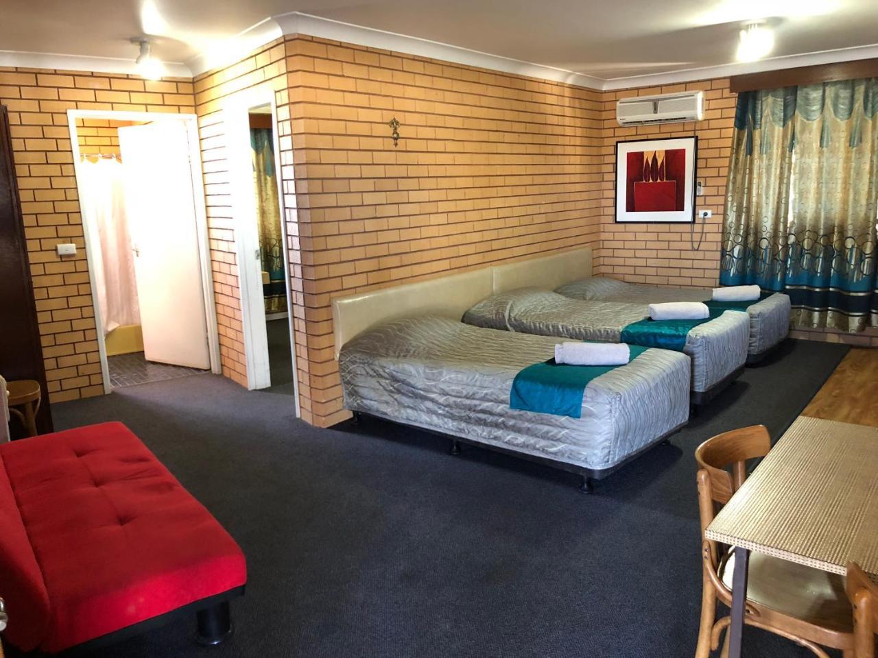 Stockman Motor Inn Narromine Exterior photo