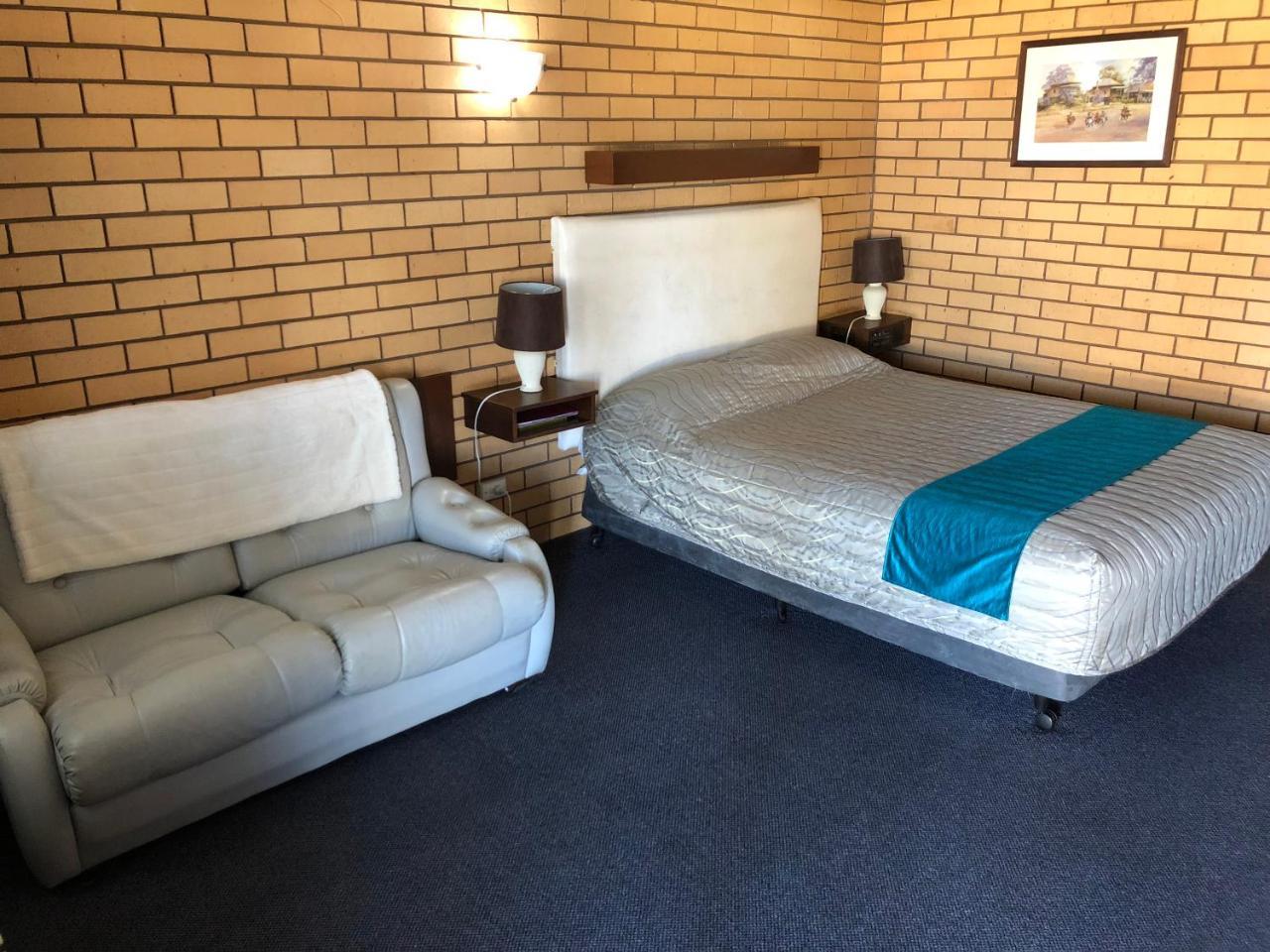 Stockman Motor Inn Narromine Exterior photo