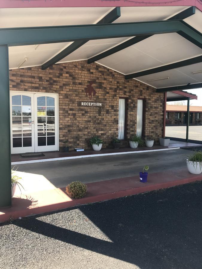 Stockman Motor Inn Narromine Exterior photo