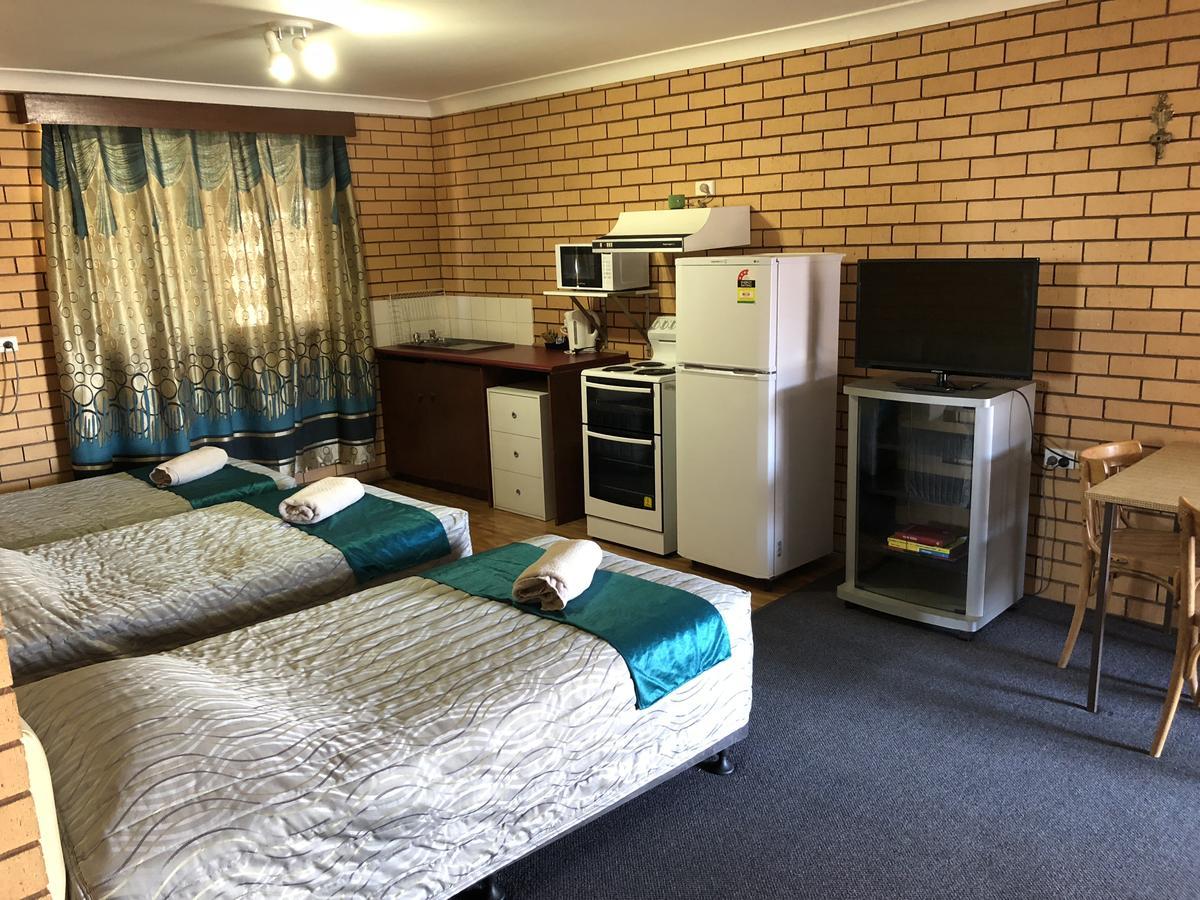 Stockman Motor Inn Narromine Exterior photo